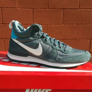 Nike Internationalist Mid